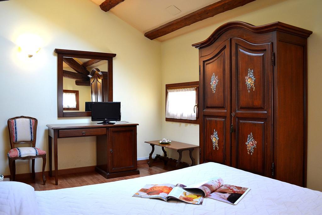 Albergo Minuetto Адрия Екстериор снимка