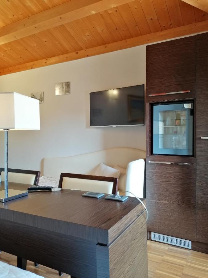 Albergo Minuetto Адрия Екстериор снимка