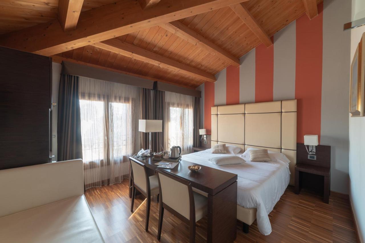 Albergo Minuetto Адрия Екстериор снимка